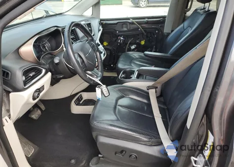 2018 Chrysler Pacifica Touring L z USA, uszkodzony, nr VIN 2C4RC1BG9JR143020